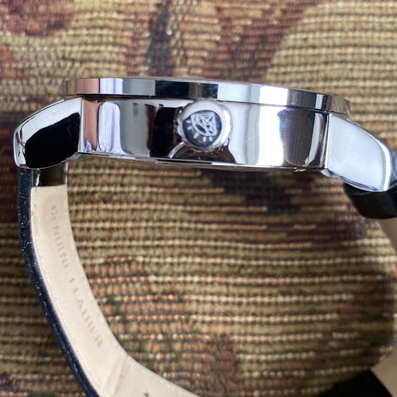 Brand new “Ice Ice Volcano” Genuine Diamonds Bezel Large Face Men’s Watch. Nice! - Picture 4 of 10